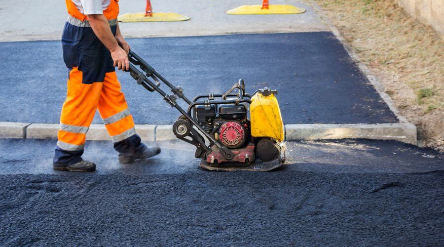 Professional gutter cleaning in Sundance, WY